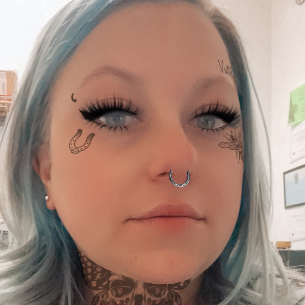 Meet your Posher, Samantha